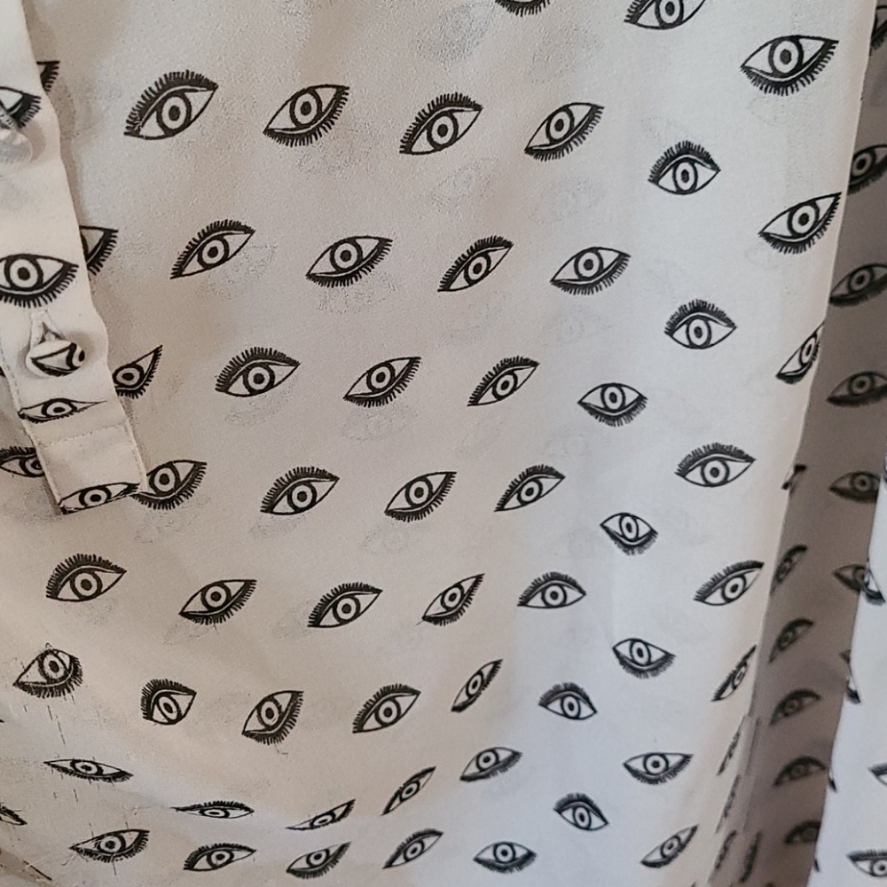 Torrid eyes top
